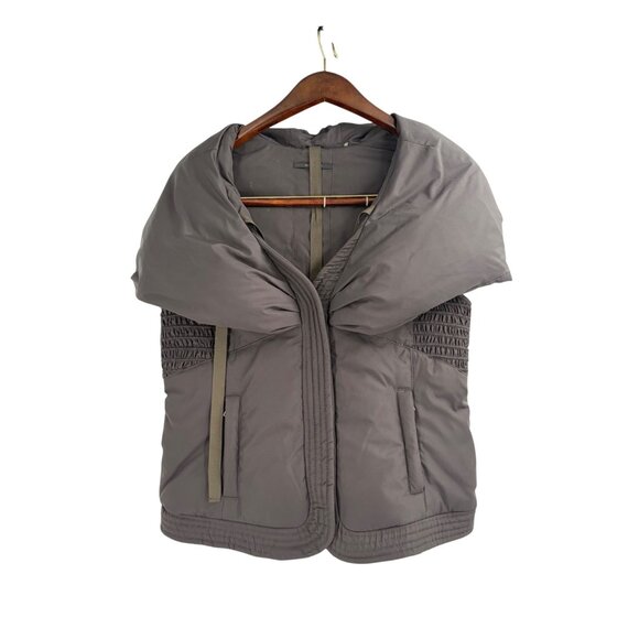 Elie Tahari Jackets & Blazers - Elie Tahari Down Vest Oversized Collar Womens Medium Outerwear Gray Winter Hood